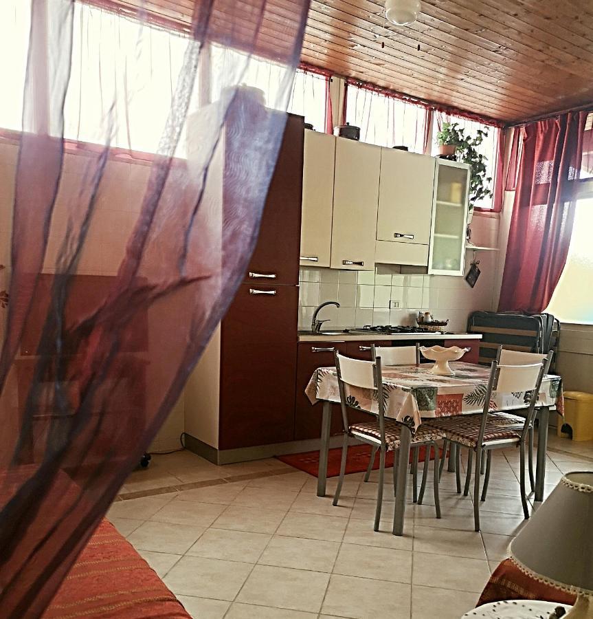 La Casina Di Vanni - Casa Vacanza Nel Cuore Del Salento Arnesano Exterior photo